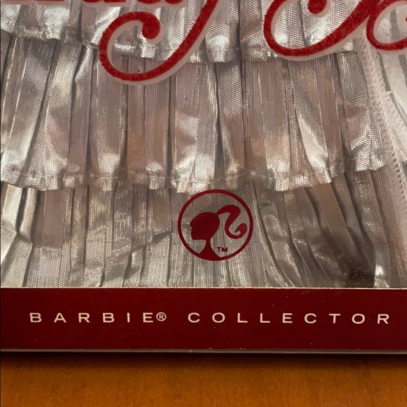 ‼️SOLD‼️NEW Holiday Barbie Doll 2008 - Picture 3 of 6